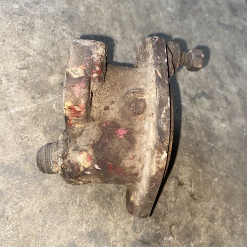Farmall 300 350 400 450 distributor housing