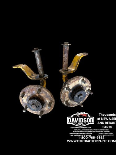 IH Farmall Cub Low Boy 154 Spindle Pair Antique Tractor