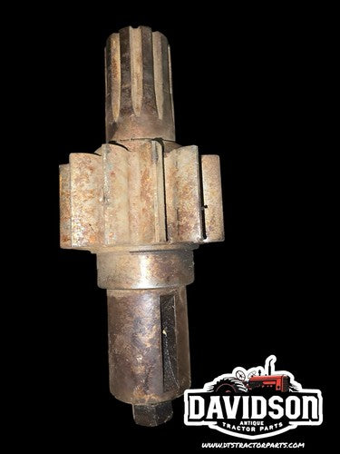 USED BALL PINION & BRAKE SHAFT FOR IH FARMALL M MV TRACTOR 48773D