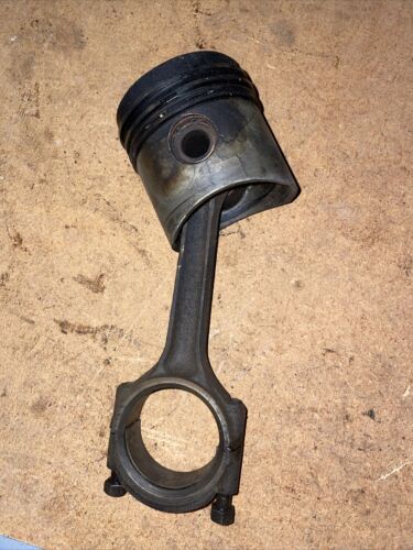 International Piston/Connecting Rod Assy-engine 318377R2 D282