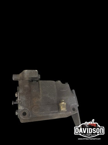 1961 Allis Chalmers AC D17 Tractor Hydraulic Pump