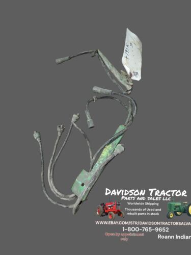 JOHN DEERE 4020 4010 3020 3010 SPARK PLUG WIRE  BRACKET BRACKETS R26862