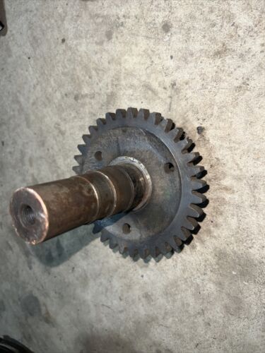 Farmall H 52945DC Gear Shaft