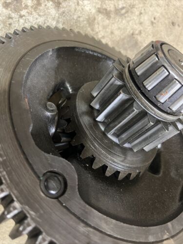 John Deere B tractor ORIGINAL JD B181R transmission pinion drive assembly