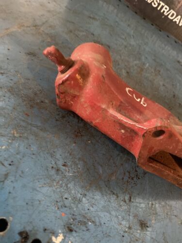 FARMALL Cub Lower Water Pipe