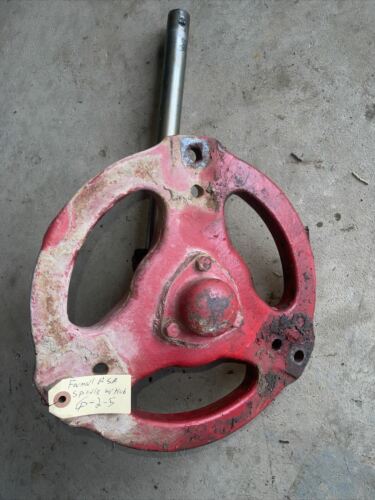 Farmall Super A SA tractor IH front steering spindle hub & cap