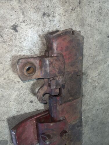 Farmall 706 row crop Tractor fasthitch main 2pt hitch Left L complete pocket