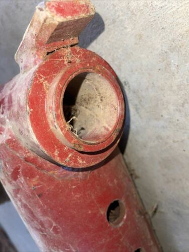 International 1066 IH tractor 66 86 series front left axle spindle holder mount