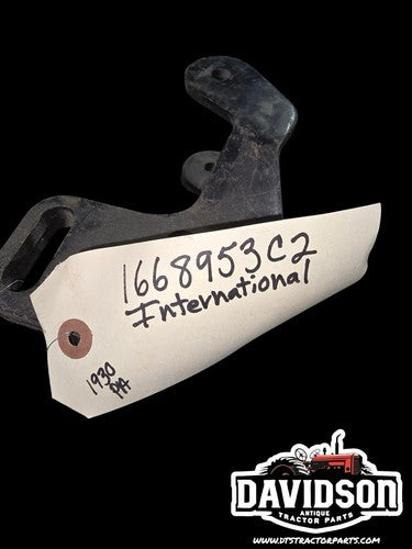 International Bracket 1668953C2
