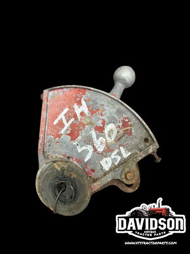 International Farmall 560 Single Hydraulic Handle Antique Tractor