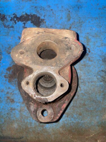 Farmall 300 350 400 450 distributor housing