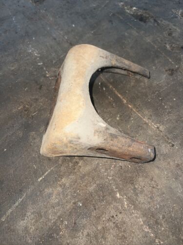 Farmall B A C SA S1 tractor orignal IH short gas tank mounting bracket