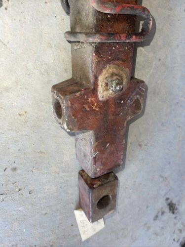 International Farmall IH 1066 tractor 3pt hitch adjustable lift arm IHC