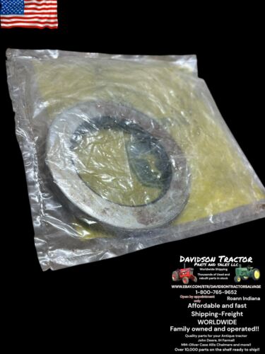 B31311 SEAL fits JOHN DEERE (New OEM)