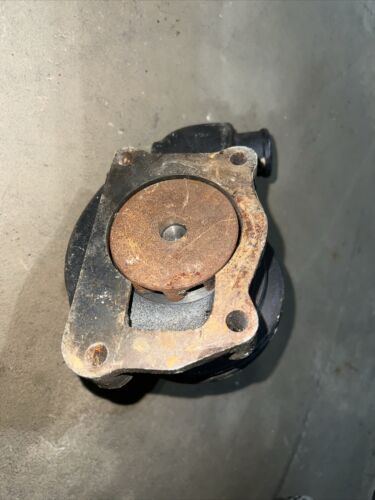 IH INTERNATIONAL BC144 BD154 276 354 364 434 444 B414 Water Pump 703820R94