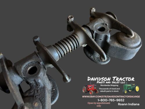 JOHN DEERE F529R, F528R, F533R BRACKET ROCKET ARM ASSEMBLY G TRACTOR