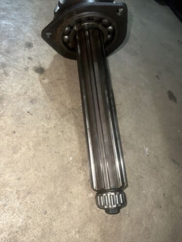 57270-DA IHC Farmall M Main Transmission Shaft/Pinion Antique Tractor