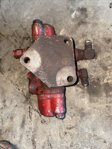 International 444 IH tractor hydraulic control flow valve to powersteering steer