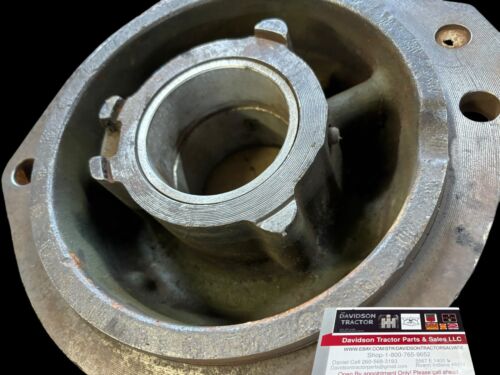 JOHN DEERE A4843R MAIN BEARING HOUSING 60 TRACTOR