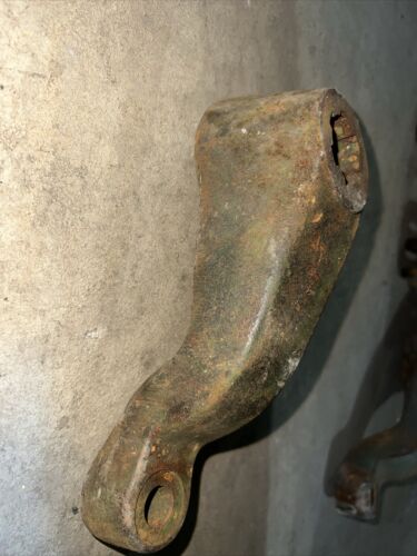 R47765 Steering Arm Fits John Deere 2510 2520 3010 3020 4000 4010 ++ Tractors LH