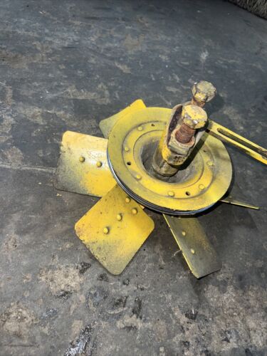 IHC Farmall Cub Low Boy 185 6 Blade Fan W/Pulley Antique Tractor