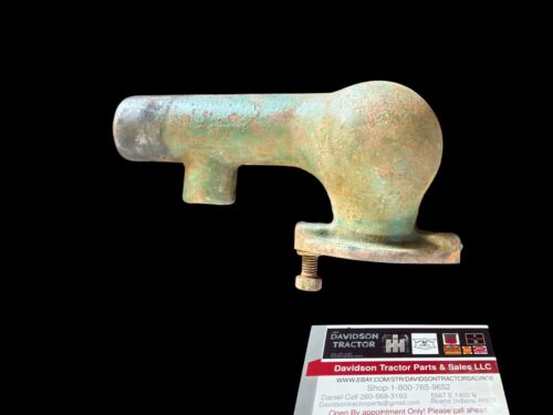 John Deere Unstyled B Carburetor Air Cleaner Elbow B76R