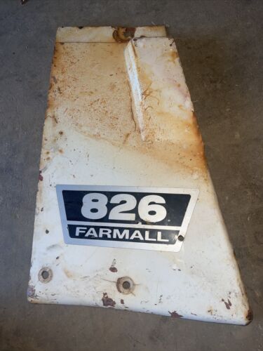 International Farmall 826 Left radiator Side panel