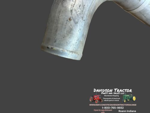 John Deere R86156 PIPE NEW