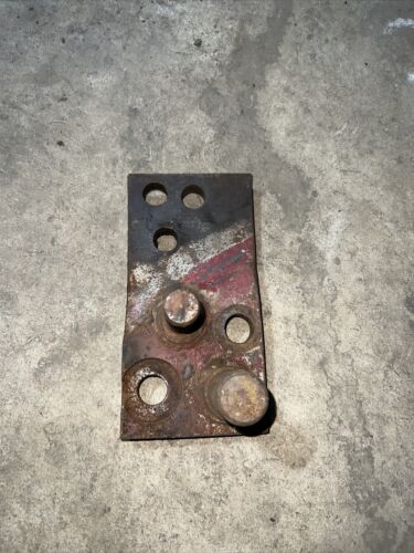 IHC International Harvester 444 drawbar bracket