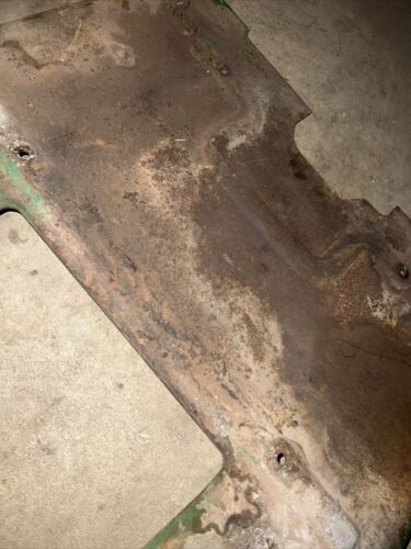 John Deere 3010 Diesel Floor Platform