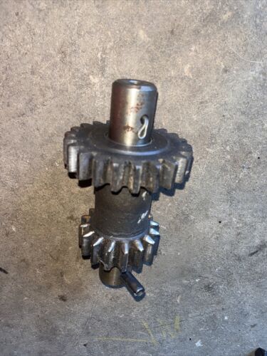 IH 340 Row Crop idler/reverser Gears and shaft