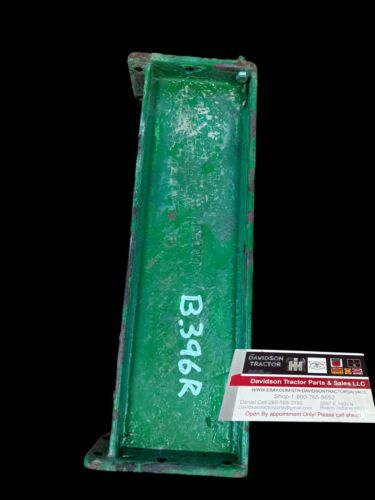 John Deere Unstyled B Radiator Side B396R Small Letter