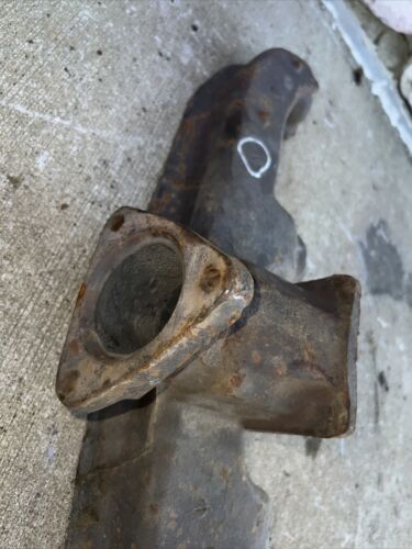 International Harvester 128656R1 Manifold