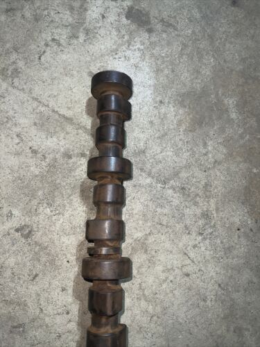 Case International 584 585 595 D206 Camshaft W/gear