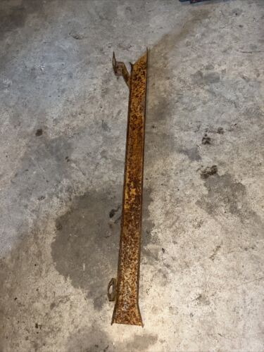 International 444 IH tractor ORIGINAL rear light wiring cover