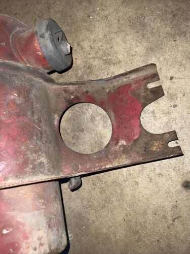 IH Farmall 706 Gas Tractor Engine Motor Air Pre Cleaner Filter Housing