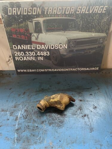Farmall Cub IH 154 upper water casting 352071-R1