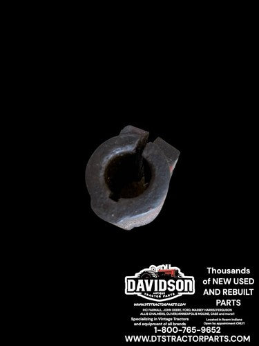 IH Farmall 300 350 400 450 Steering Shaft Coupler 365424R1