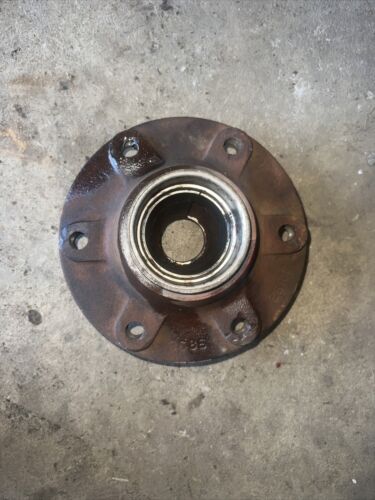 Farmall International Harvester 240 340 330 404 444 Front Axel Hub