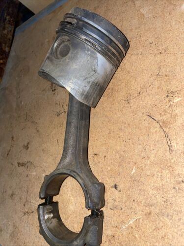 International Piston/Connecting Rod Assy-engine 318377R2 D282