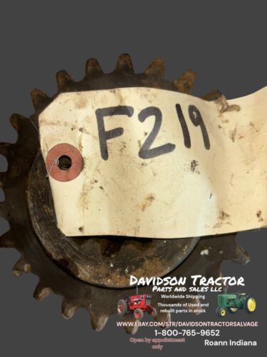 John Deere JD G Tractor Transmission drive gear F219R