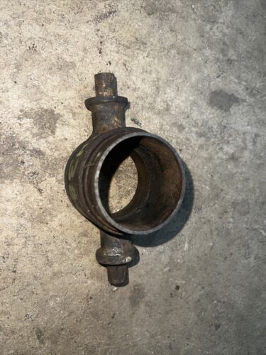 1989 Case IH 385 Tractor Throwout Bearing Housing 105445C1 454 884
