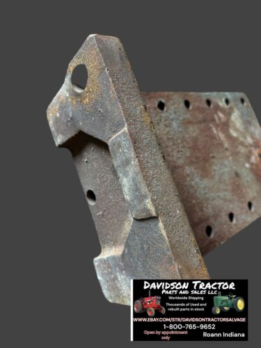 R26991 Fender Mounting Bracket only -Fits  John Deere 2010 3010 4020 Tractor
