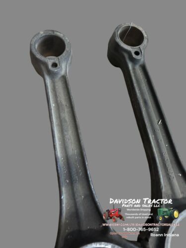 USED JOHN DEERE B TRACTOR ENGINE PISTION CONNECTING ROD PAIR B1770R