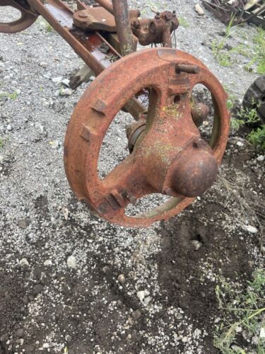 McCormick W4 IHC Tractor Front Axel Assembly