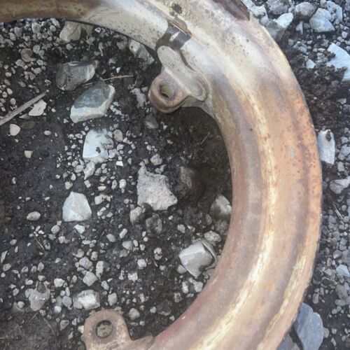 IHC Farmall M-450 Front Rim Antique Tractor