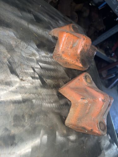 Case DC Tractor Orig cultivator front mounting bracket block 5031A holder PAIR