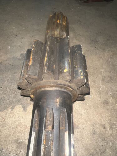 Pinion brake Shaft McCormick W9 Gas IHC