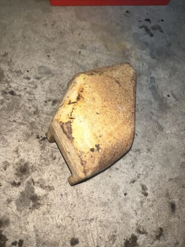 International Bracket-cylinder Mount 379744R1