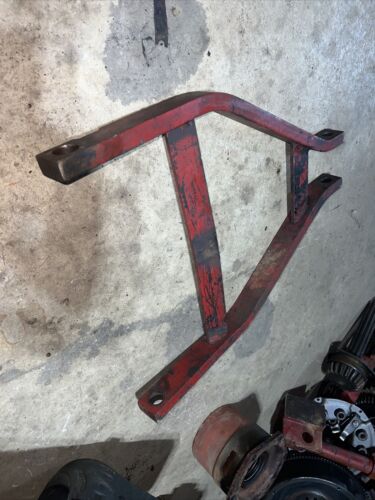 Farmall IH 706 tractor ORIGINAL 2pt quick fast hitch main wishbone mount bracket